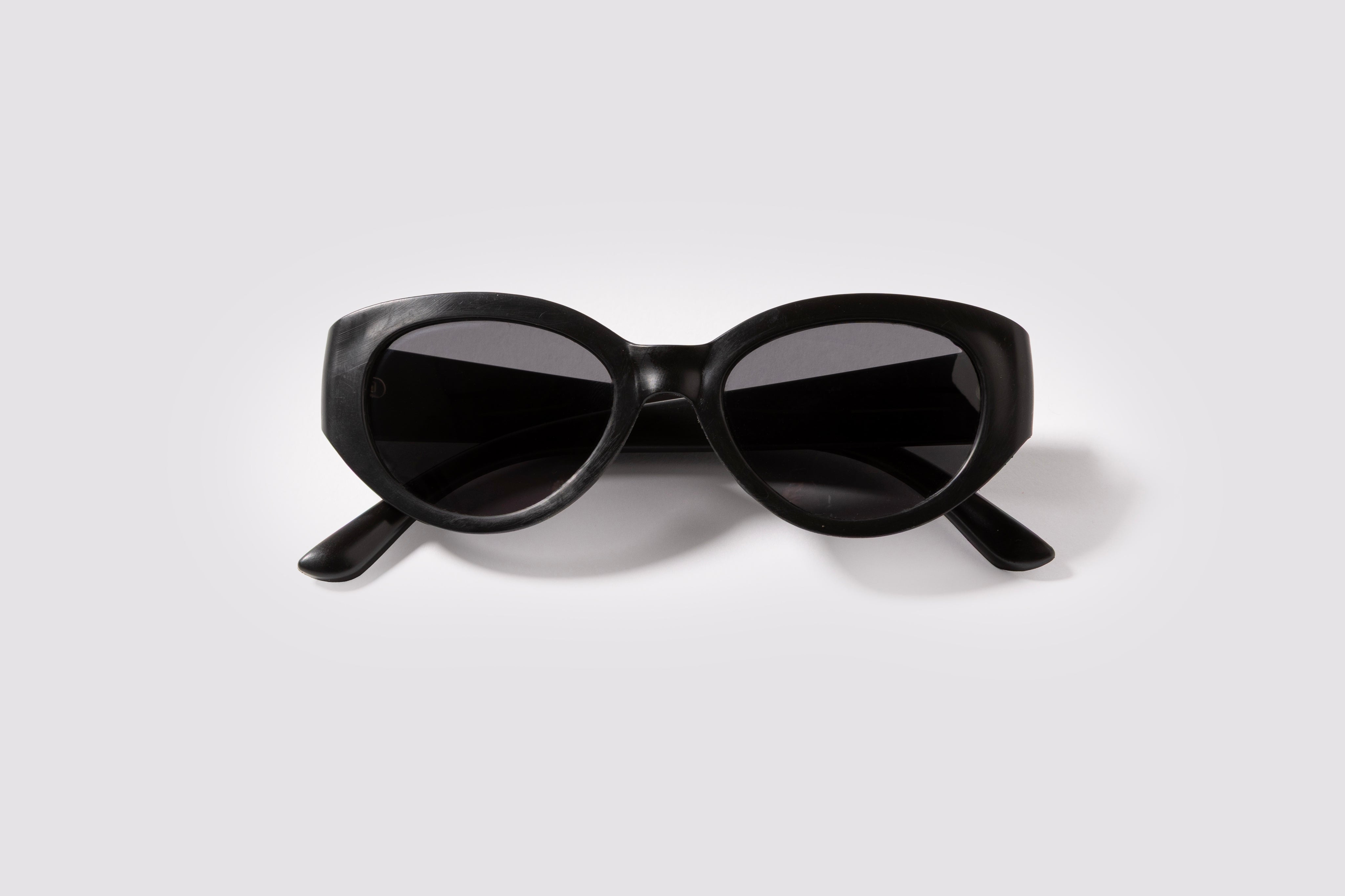 Luna Black