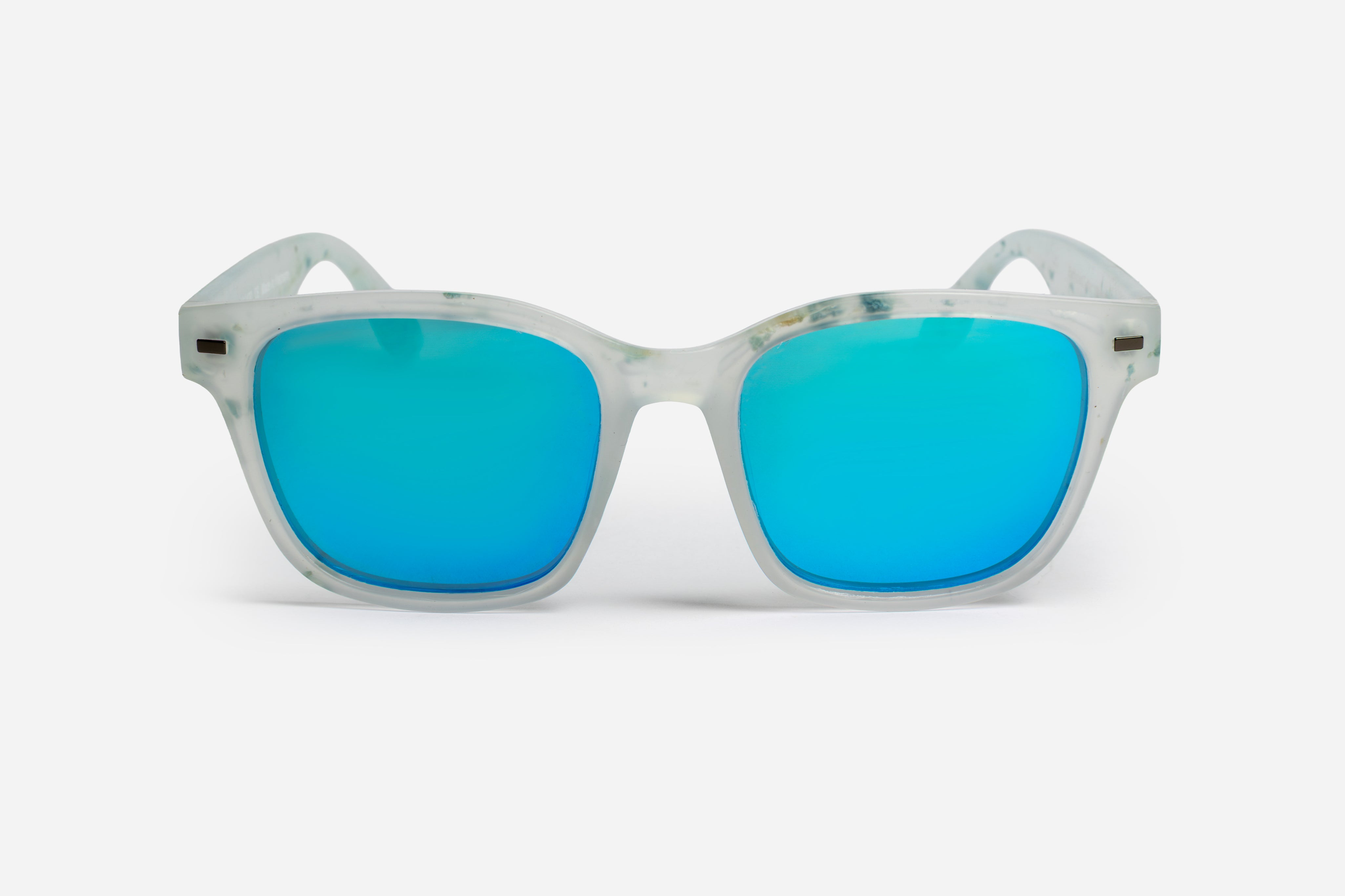 Gaia White Gradient Ocean Blue