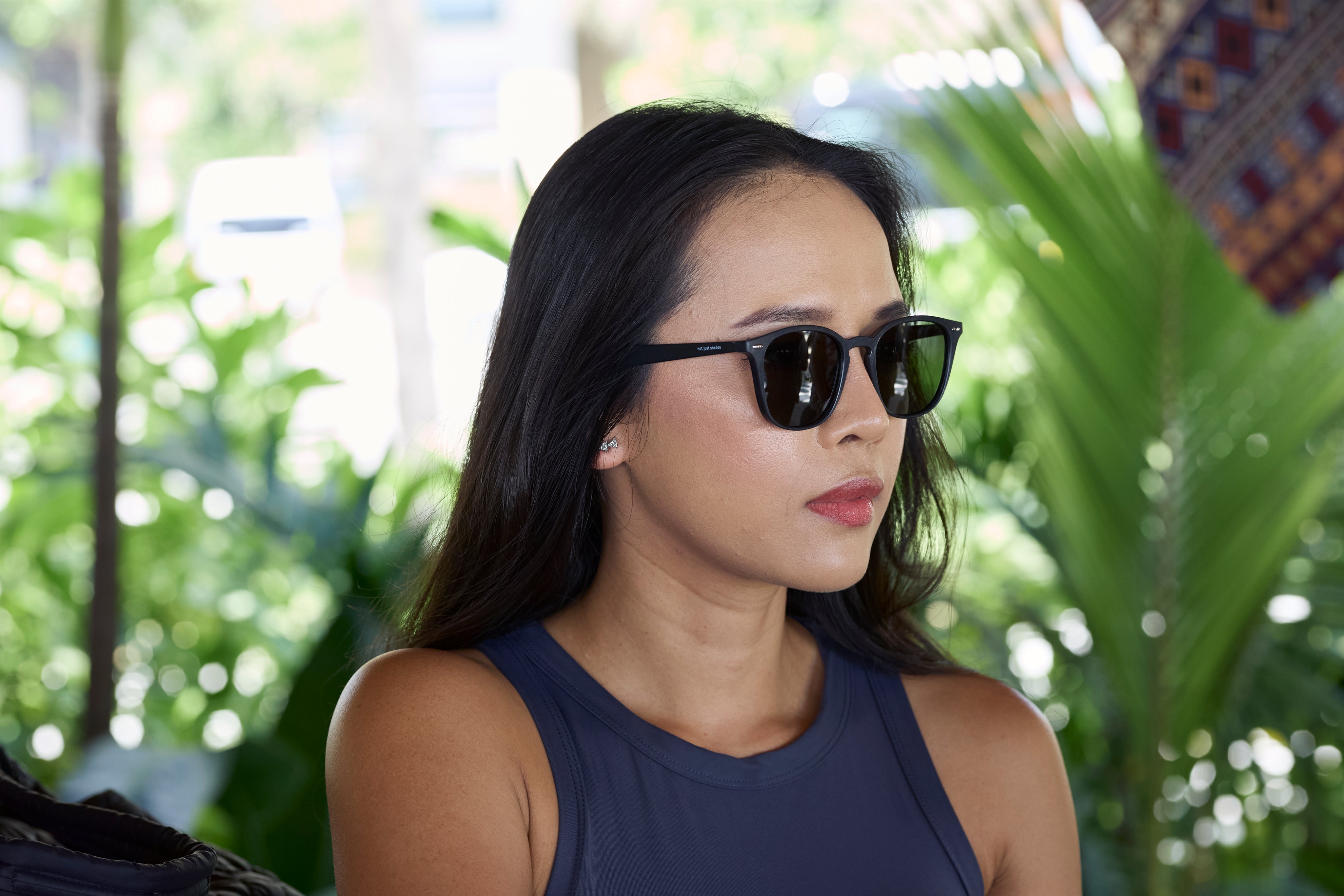 Black Naya Deep Green