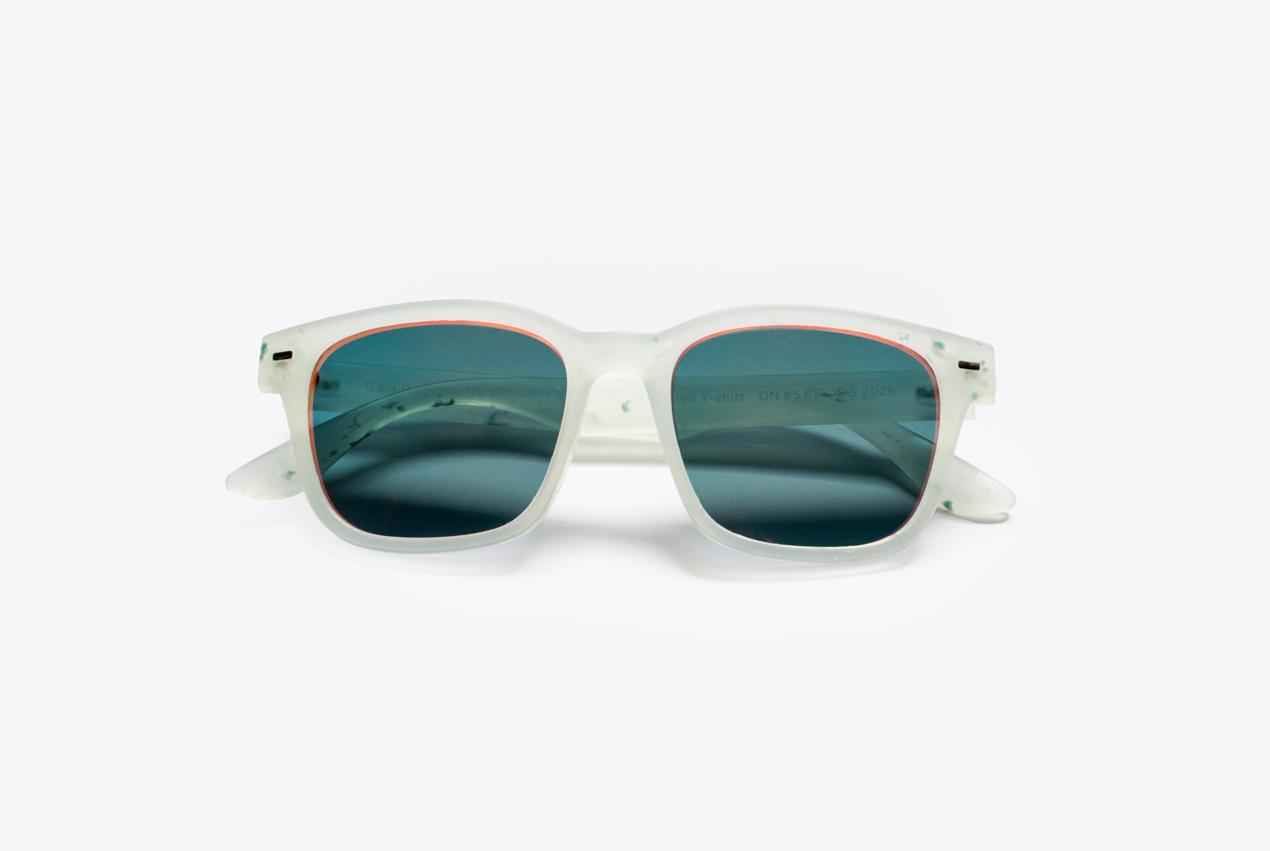 Gaia White Dark Grey