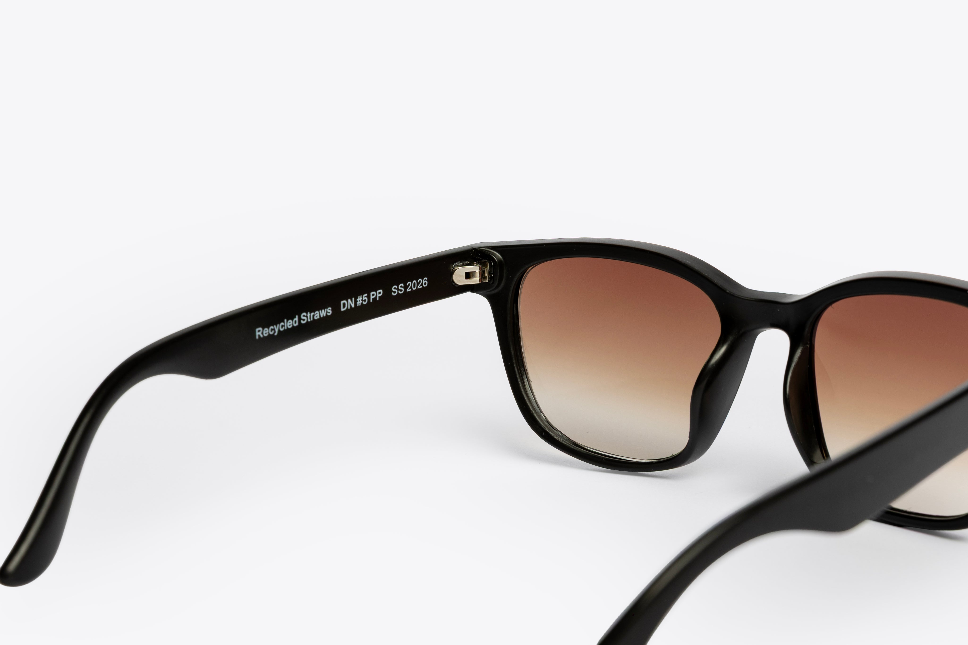 Gaia Black Gradient Brown