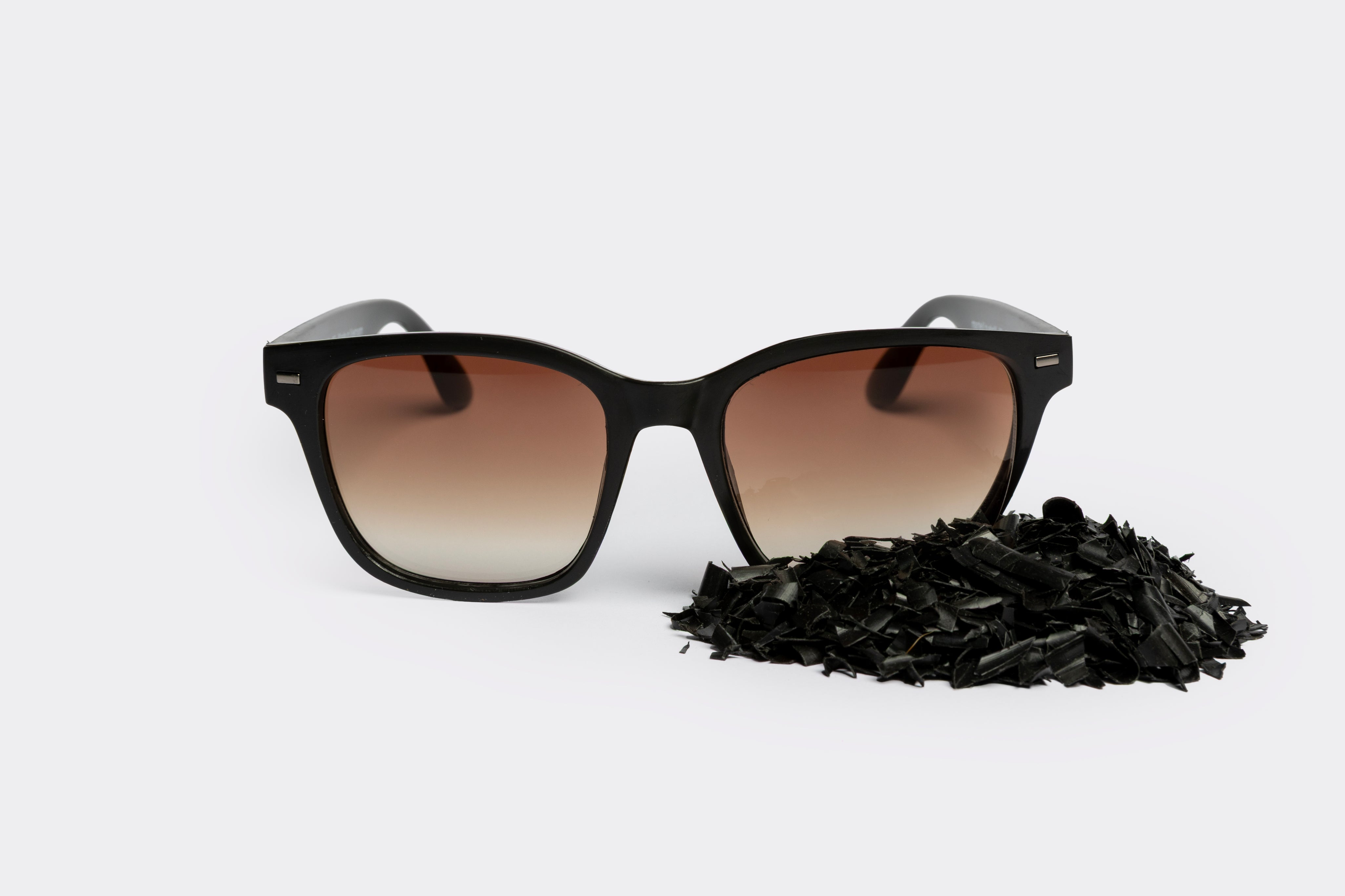 Gaia Black Gradient Brown