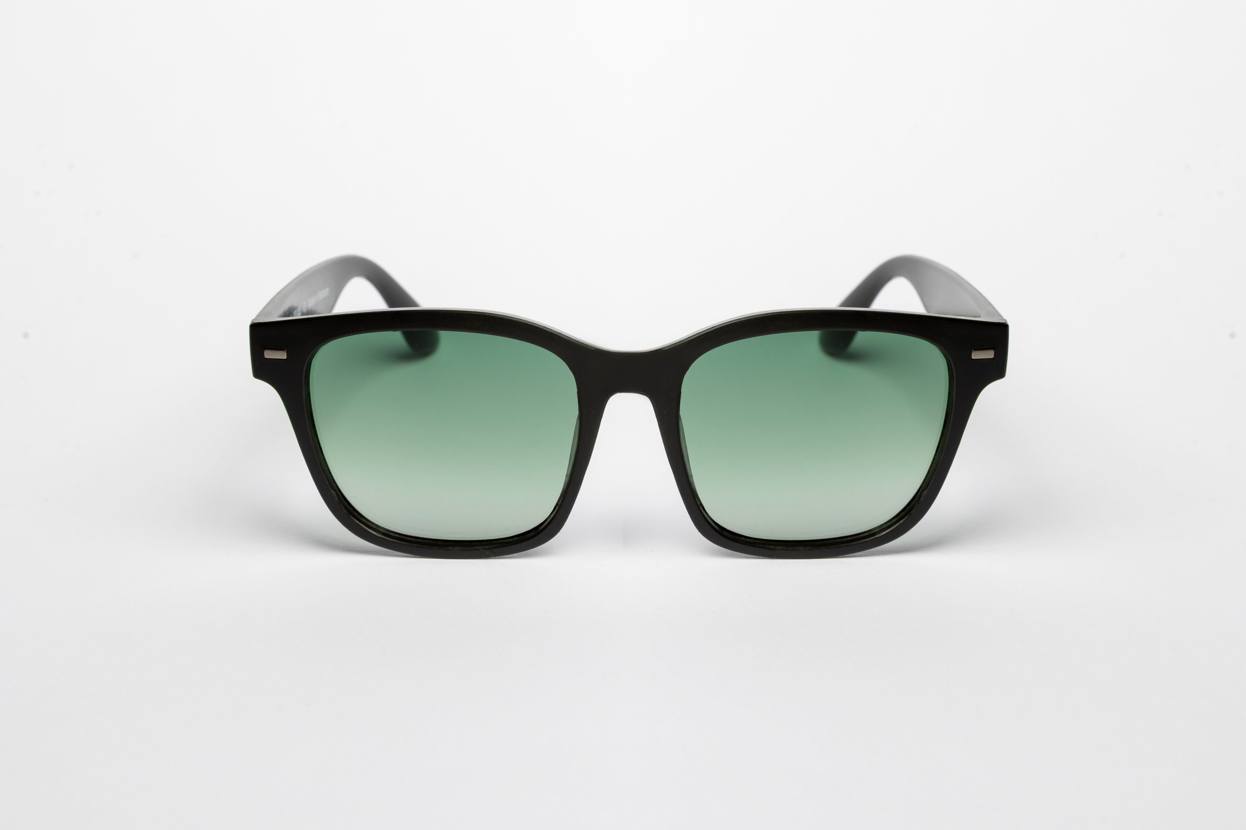 Gaia Black Gradient Green