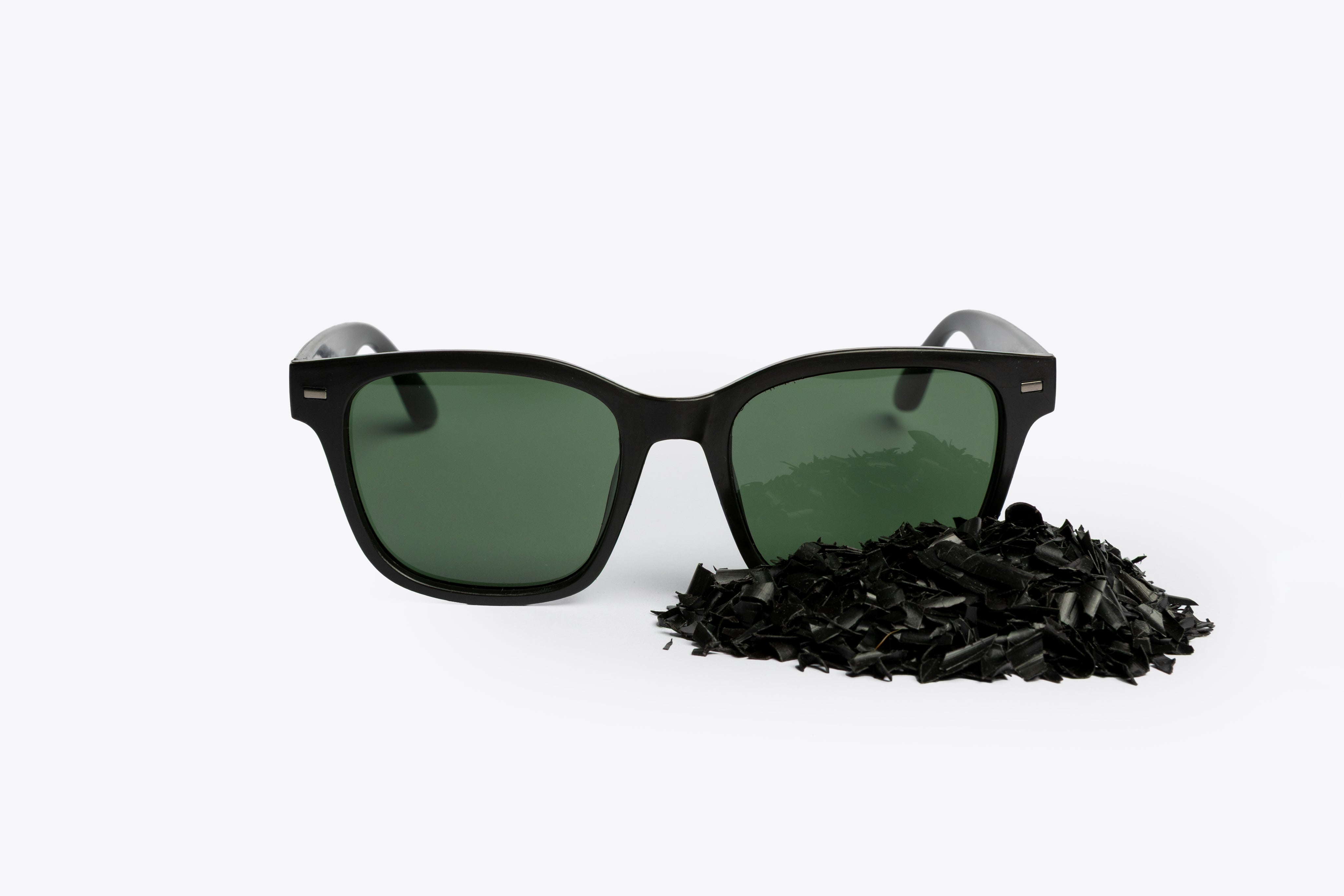 Gaia Black Dark Green