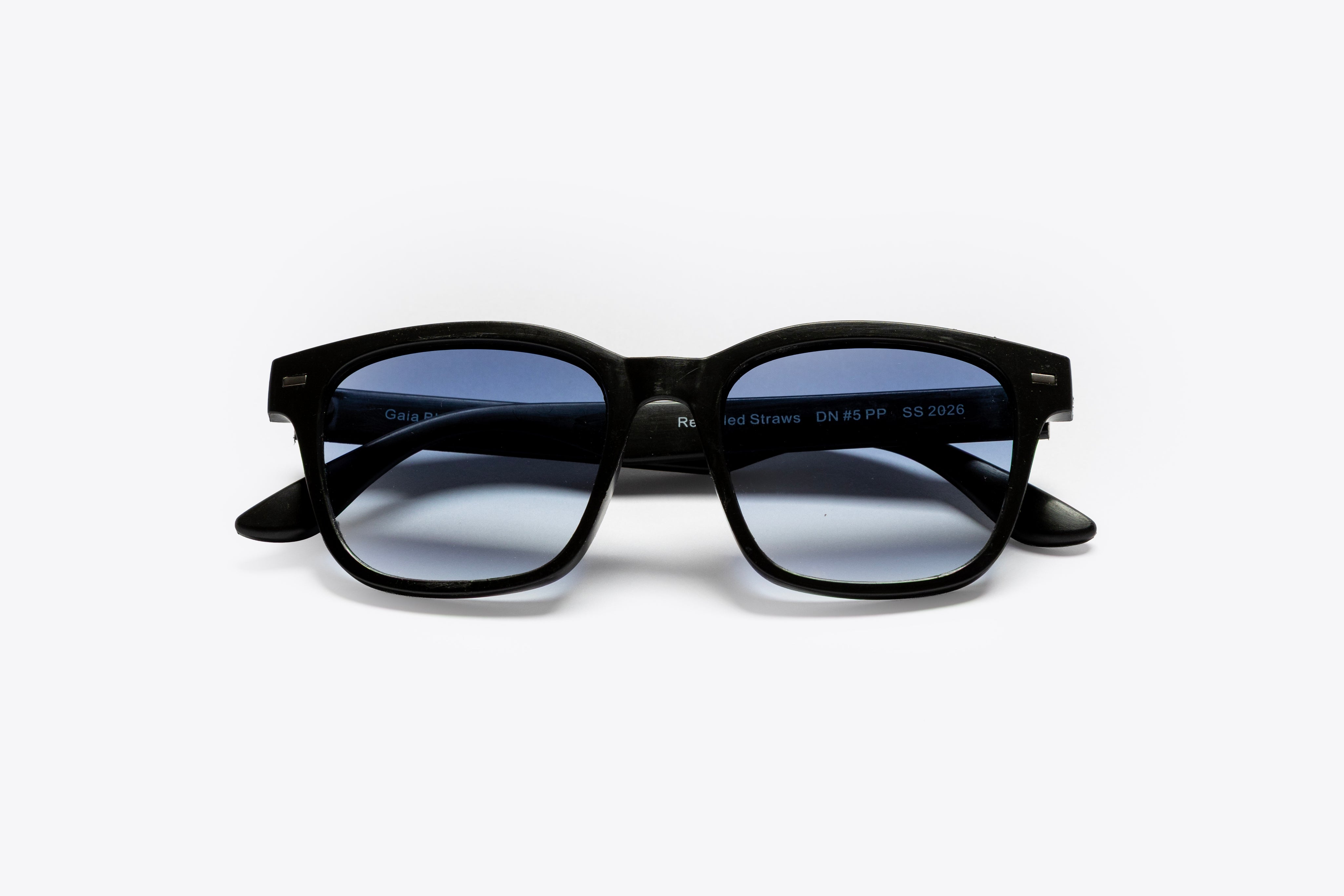 Gaia Black Gradient Blue