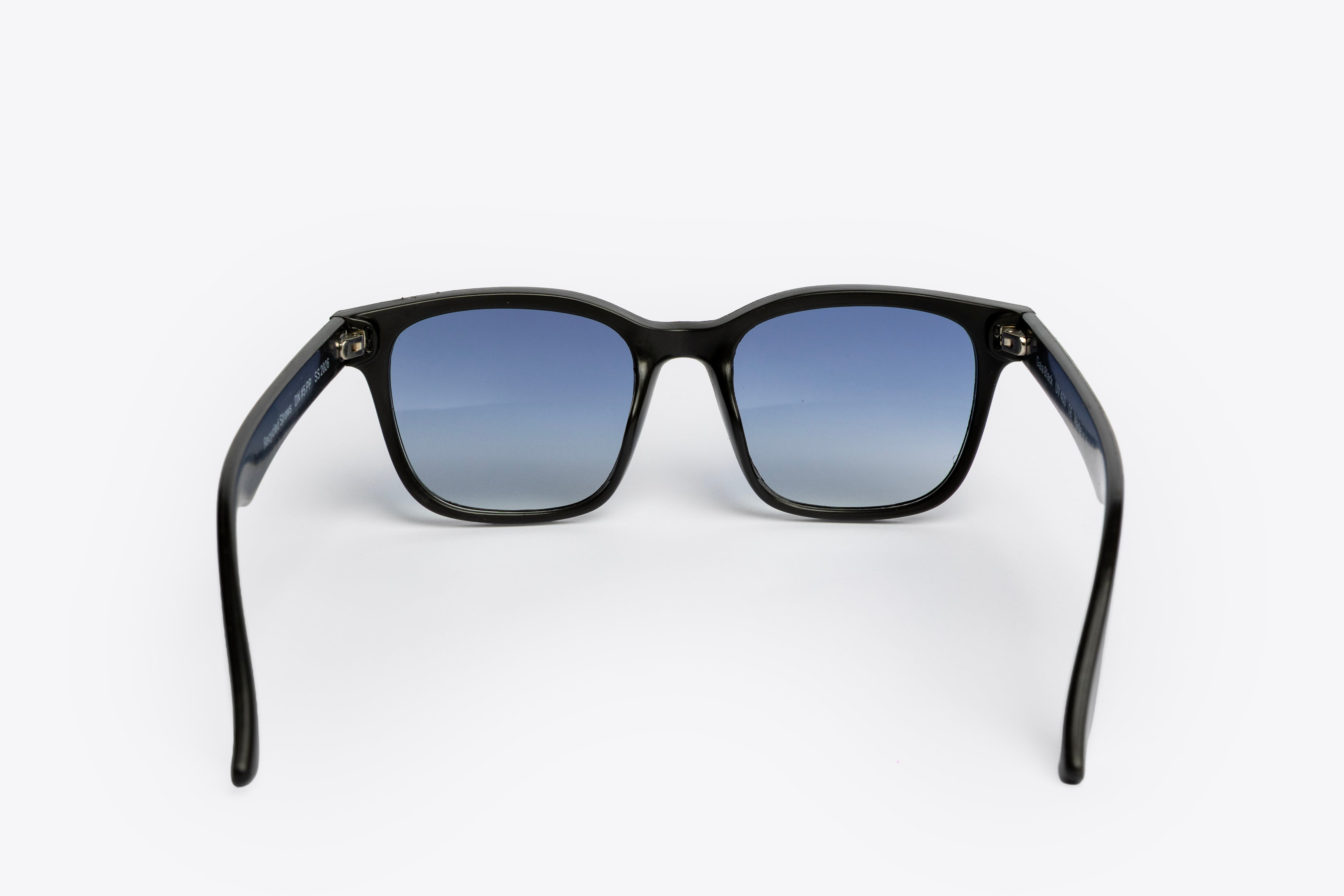 Gaia Black Gradient Blue