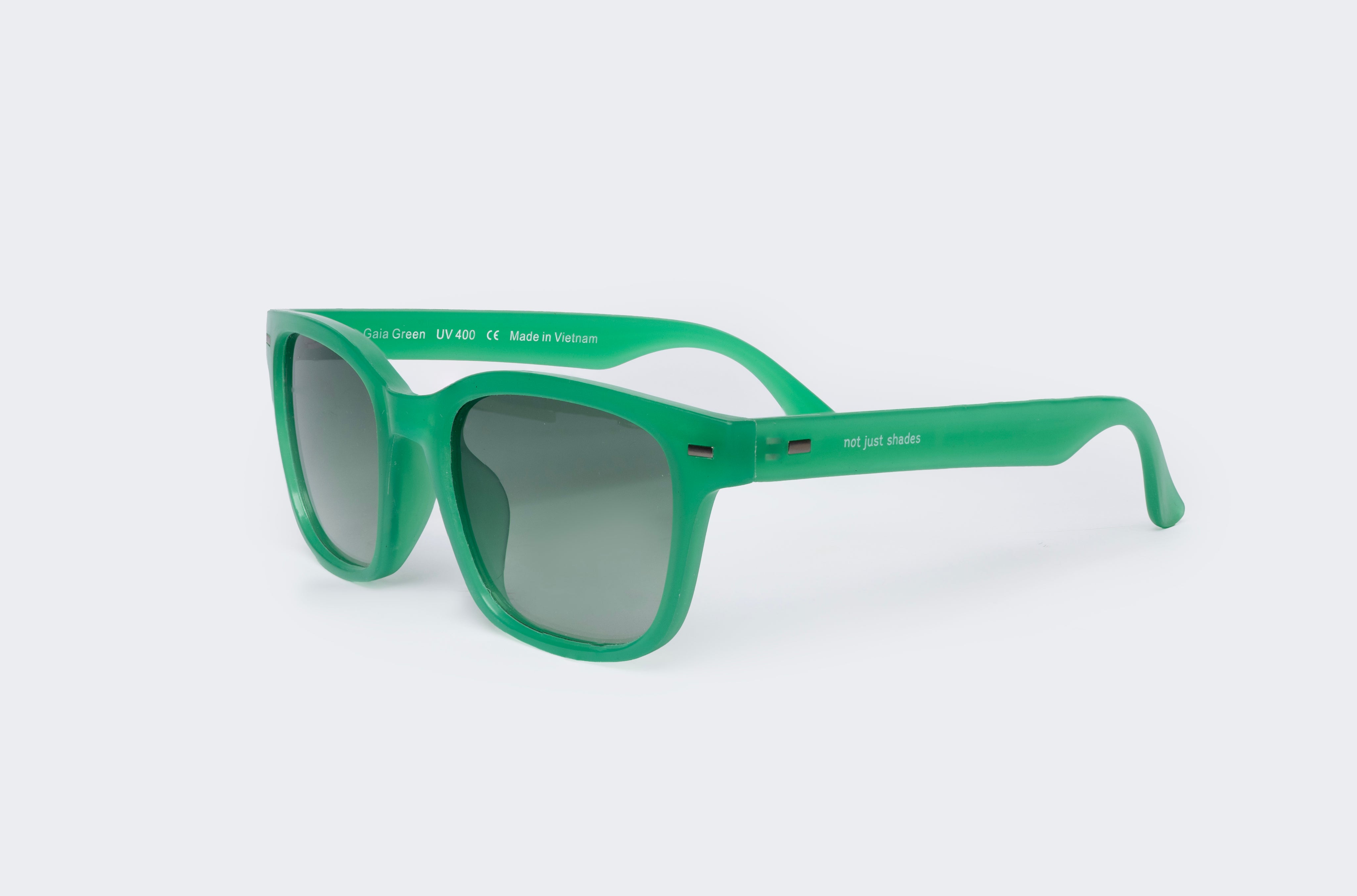 Gaia Green Gradient Green