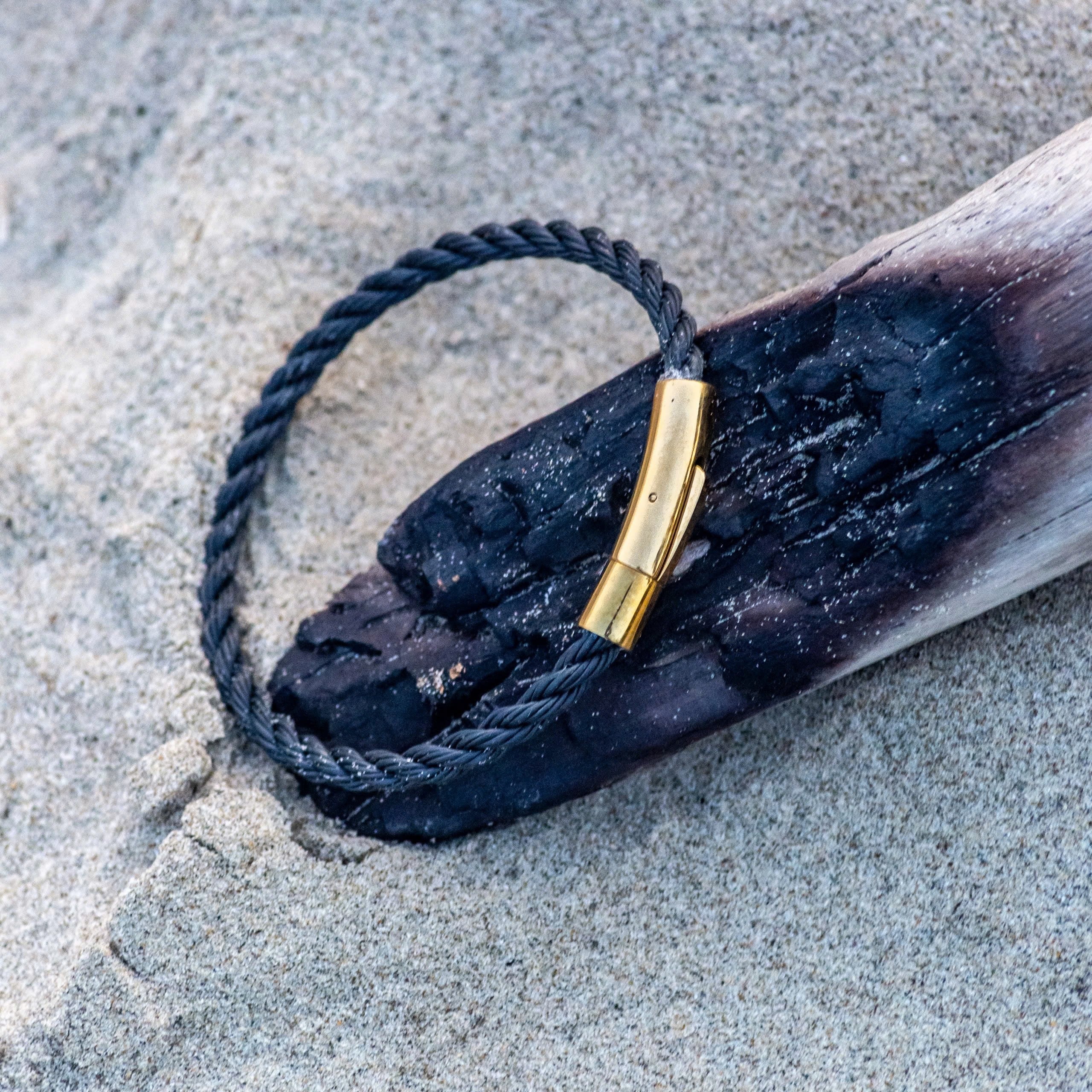 Mana Ocean Rope Golden Bracelet